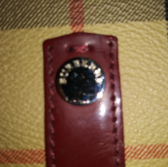 BURBERRY CLUTCH - Picture 2 of 5